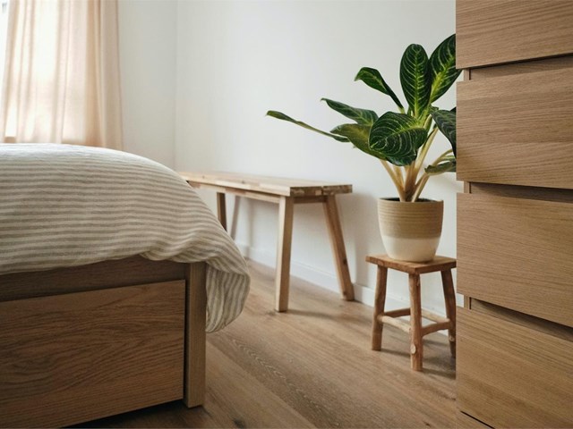 ¿Cómo se deben limpiar los muebles de madera?
